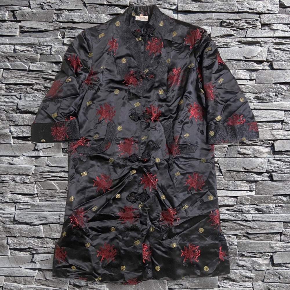 Marvin's Art's & Crafts Co. Kimono Black/Red Size 38